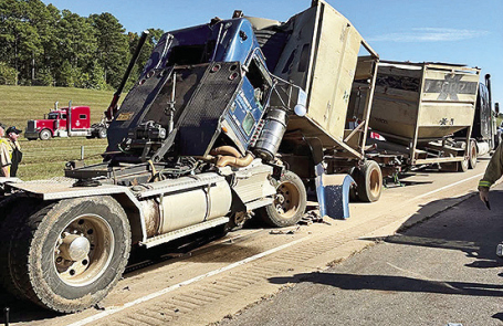 The crash has closed both southbound lanes of I-49 at Rodessa Ida Road. Motorists are advised to avoid the area and seek alternate routes, as the interstate is expected to remain closed for an extended period while emergency crews work to clear the scene.