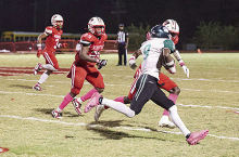 Wolverines Win Against District Rival Winnfield 20-14