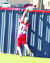Lady Griffins fall short 6-4 in a nationally ranked matchup vs Calvary