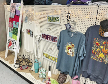 DeSoto Chamber of Commerce Welcomes Kim’s Cute Tees to Mansfield