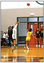 Mansfield Lady Wolverines Bite Green Oaks Lady Giants 61 - 39