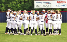 Lady Griffins Defeat Ash 9 to 1 on Senior Night