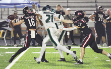 Mansfield Wolverines Take Down Many Tigers 39-6
