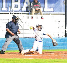 Lady Panthers Pound Summerlin 16 to 1 in Only Three Innings