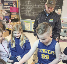 Central Christian Academy Learns from DeSoto 4-H