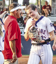 North DeSoto Lady Griffins Win 11 - 1 Over Iota, Move to SemiFinals