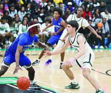 MHS Hosts Red River Basketball