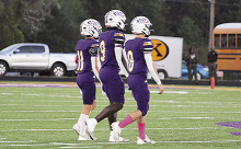 Kinder Yellowjackets Defeat Logansport Tigers