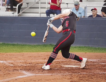 #1 North DeSoto Softball Survives Thriller Against #1 Pineville 5-4