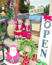 Christmas Season Opens in Grand Cane with Parade, and Tour of Homes