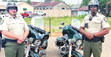 Sheriff Richardson Congratulates Dy. Greg Bailey on Completion of Motors Course