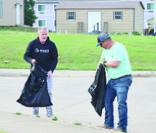 DeSoto Schools Participate in the Love the Boot Clean-up