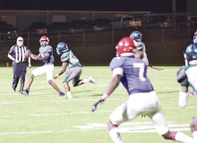 Wolverines Defeat the JHHS Tigers 39-18