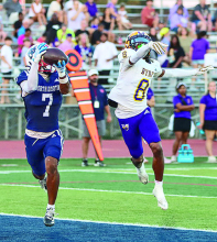 North DeSoto Survives Sloppy Second Half Against Byrd