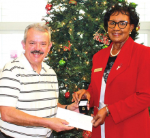DeSoto Library Honors Doris Ross with Recognition of 40 Years of Service