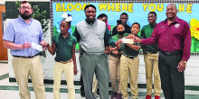 Mayor Jones and DeSoto Clerk Jeremy Evans Sponsor MMS Class Trip to Alexandria Zoo