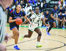 MHS Hosts Red River Basketball