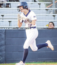 North DeSoto Lady Griffins Win 11 - 1 Over Iota, Move to SemiFinals