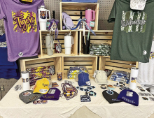DeSoto Chamber of Commerce Welcomes Kim’s Cute Tees to Mansfield