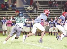 Wolverines Defeat the JHHS Tigers 39-18
