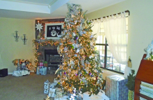 Mansfield Garden Club Rings in the Holiday Cheer with Annual Party