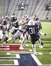 North DeSoto Run Game Dominates Huntington
