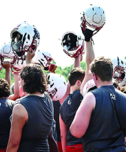 Shirts Versus Skins as Griffins Begin Summer Practice