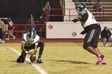 Wolverines Win Against District Rival Winnfield 20-14