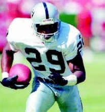 Albert Lewis, Number 29, was CB for the Oakland Raiders from 1994-98. He joined the Raiders after 11 years with the Kansas City Chiefs.